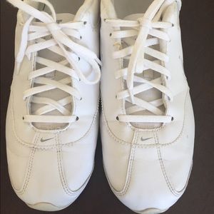 NIKE -Cheer Unite Shoes